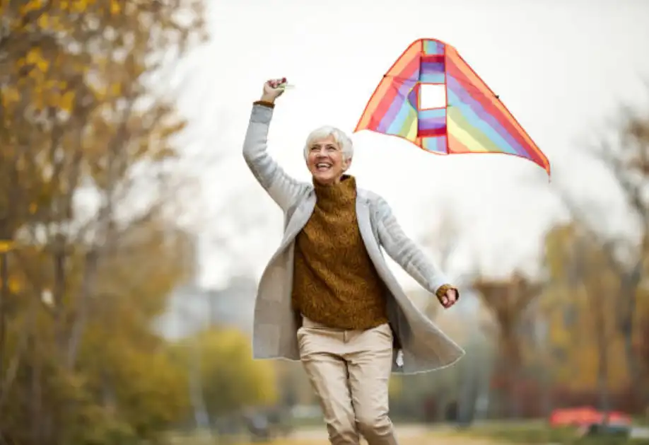 Embrace the Season: Seniors and Wellness During the Winter Holidays