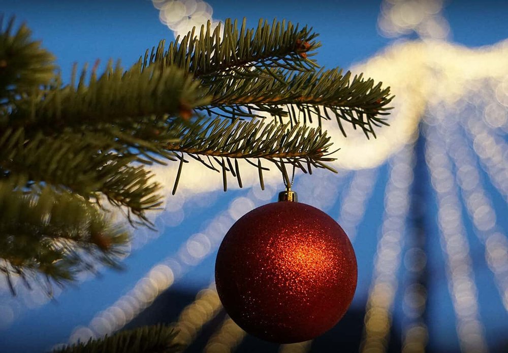 Joyful Holidays for Seniors with Heartwarming Activities and Traditions